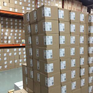 HBA Mystery Box 8 items plus free Kate Spade Gift worth +$40 NWT